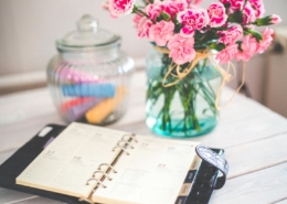 flowers-desk-office-vintage