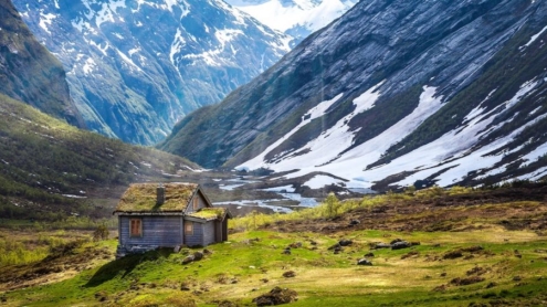 gory_trava_svet_podnozhie_gory